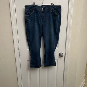 Torrid Jeggings cropped. Size 20